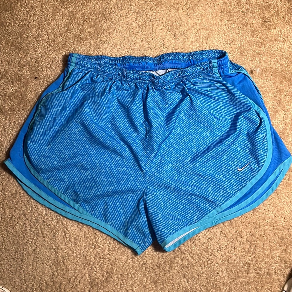 🤑SALE 3 for $20!🤑 Nike patterned running shorts in blue/aqua, NWOT